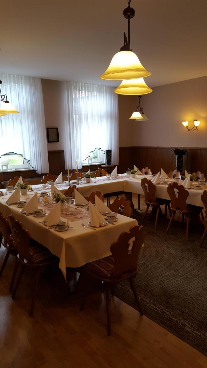 Gast- Und Pensionhaus Zur Linde Staufenberg (Lower-Saxony) Exterior photo